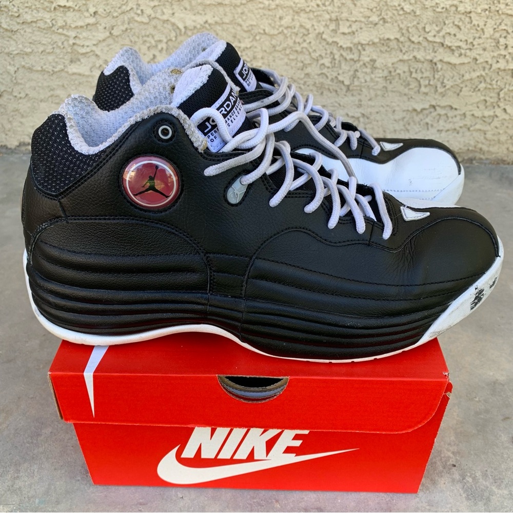 Jordan Jumpman Team 1 Men’s Basketball shoes